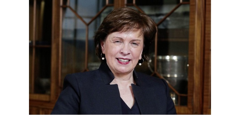 Diane Dodds  