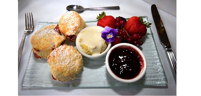 Web-Farmveiw-Dairies-Clotted-Cream.jpg