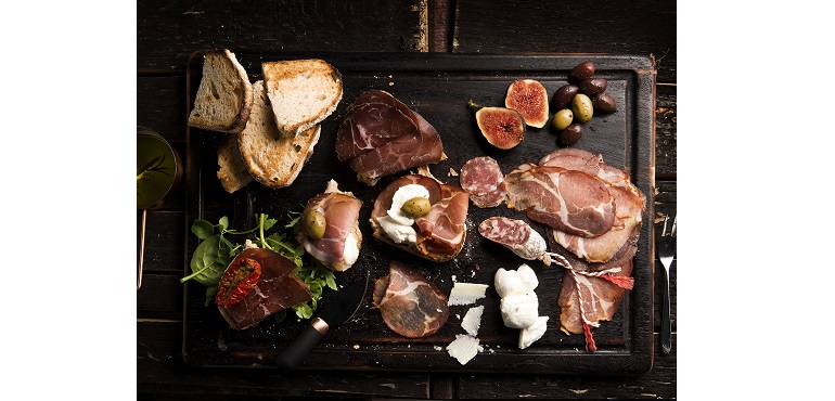 Web-Ispini-cured-meats-on-board.jpg